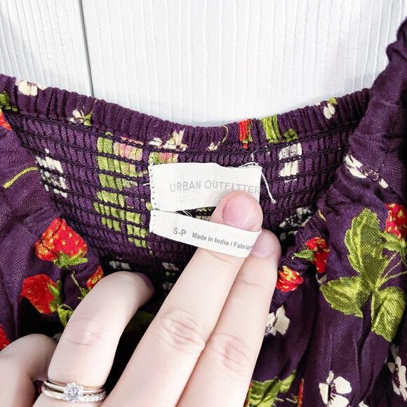 Urban Outfitters Tate Tie Front Strawberry Floral Print Romper - Picture 4 of 10